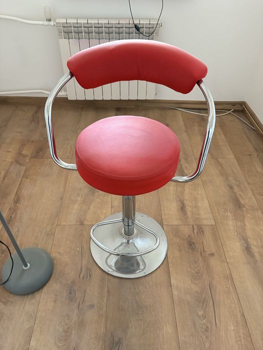 Hoker z regulacją wysokości