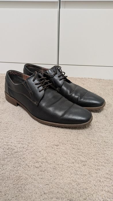 Półbuty  męskie skòrzane Bugatti rozmiar 43/27,5.