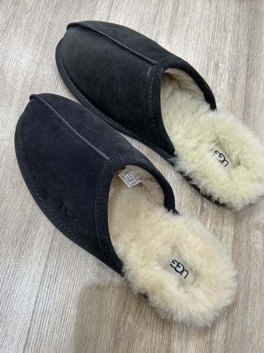 Продам новые мужские тапочки ugg