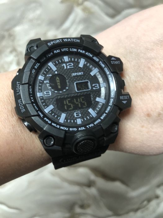 Часи чоловічі спортивні