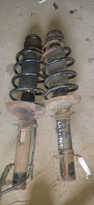Amortyzatory przód vw golf 4 1.4