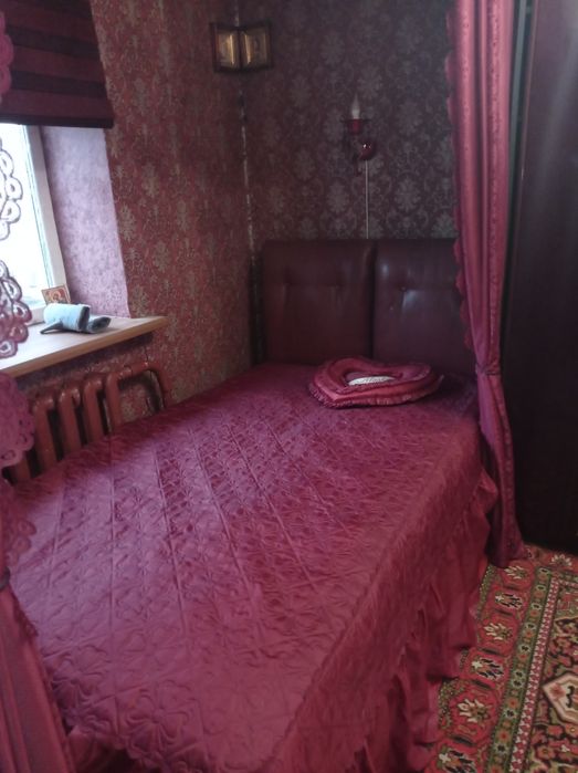 Продам ліжко б.у.