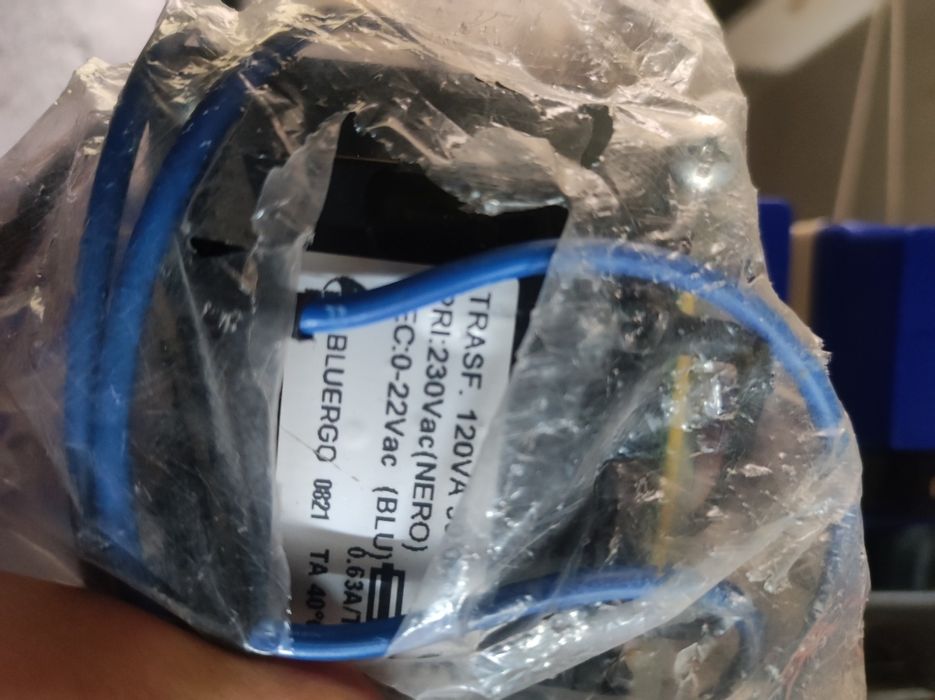 Transformador 220 v novo