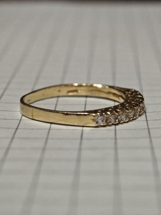 Золота каблучка, 750 проба.