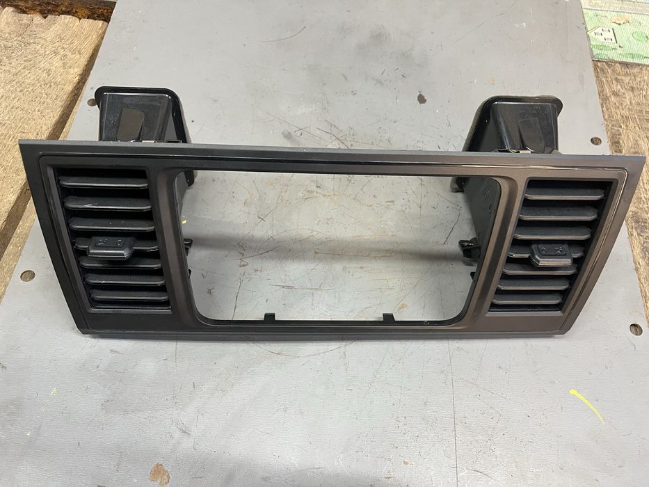 VW T6 накладка торпеди декоративна Фольксваген Транспортер Т6 рамка