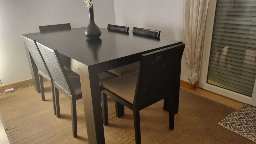 Conjunto Mesa e 6 Cadeiras