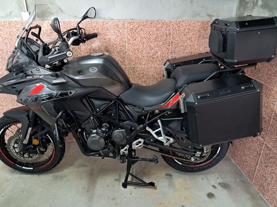 Benelli 502x impecável
