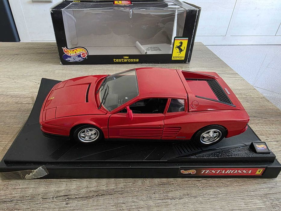 Ferrari Testarossa 1/18 Hot Wheels