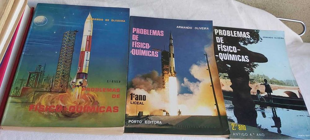 Livros Escolares de Físico-Química (Relíquias)