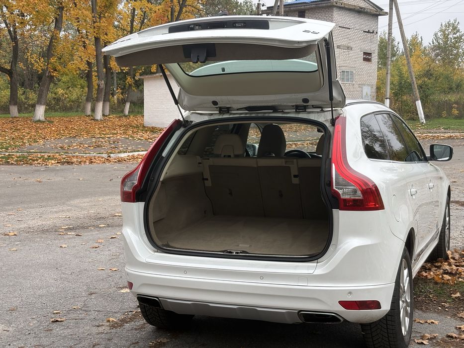 Автомобіль Volvo xc60