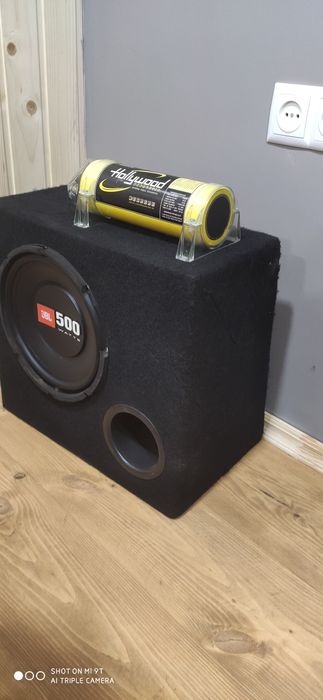 Сабвуфер з конденсатором