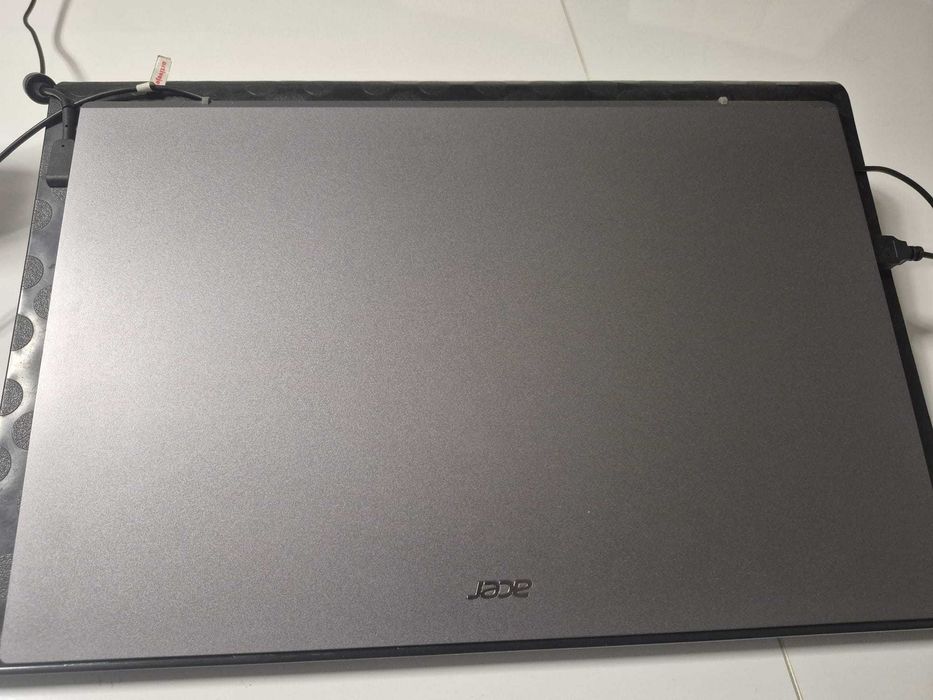 Laptop Acer Extensa prawie nowy