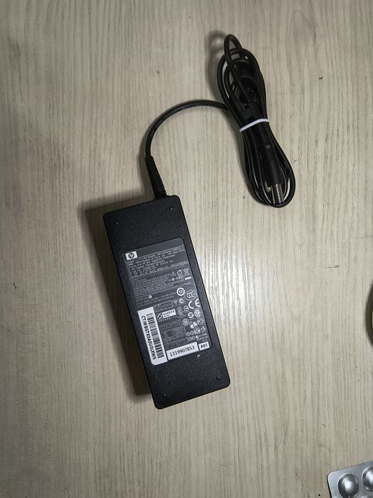 БЖ до ноутбуку HP 90W 19V, 4.74A, розєм 7.4/5.1(pin inside) PPP012L-E