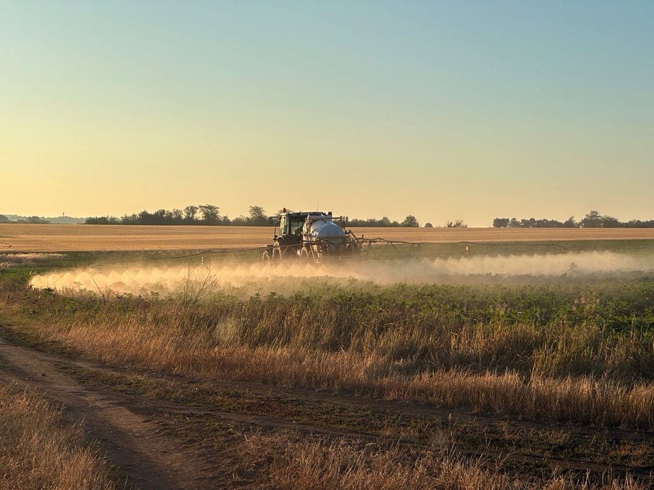 Опрыскиватель Богуслав Кронос 3000