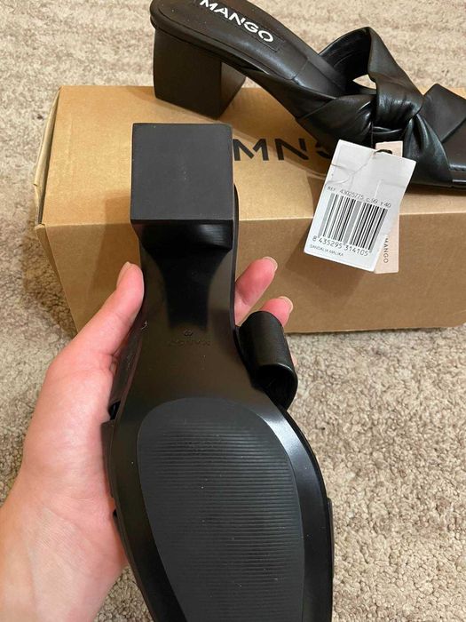 Взуття жіноче Mango