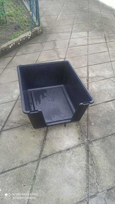 Casa para cão e comedouro