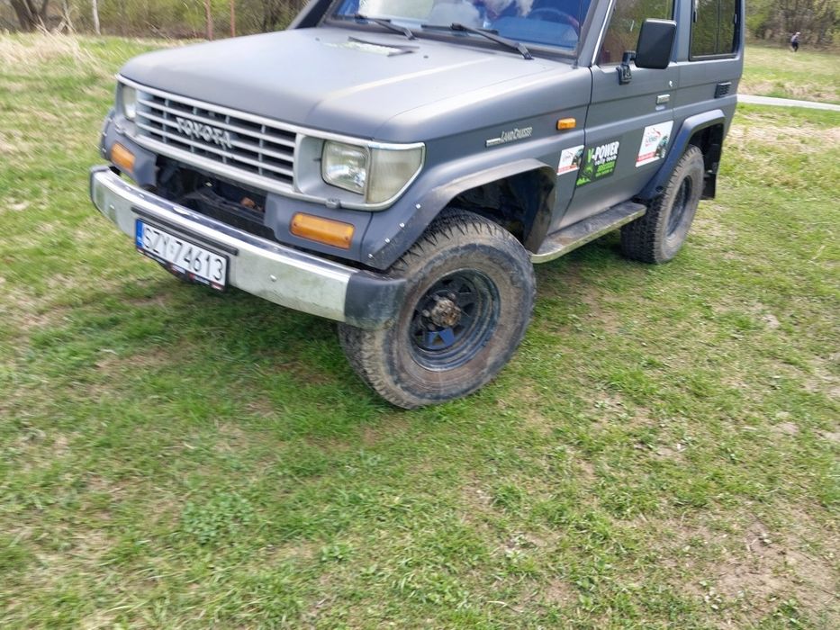 Toyota land cruiser 70