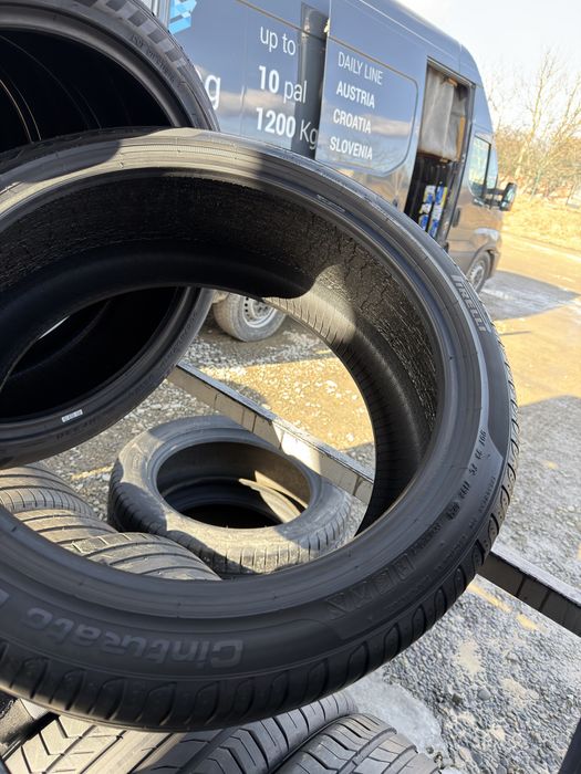 Шини б/у 235/40 R19 Pirelli 4шт