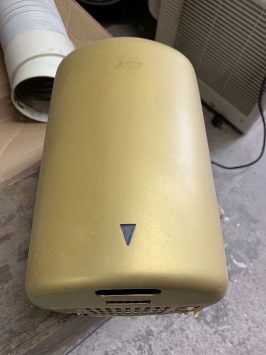 Secador de mãos automatico em aço inox modelo hurricane JVD