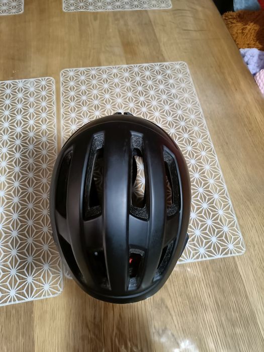 Sprzedaż kasku rowerowego BTWIN