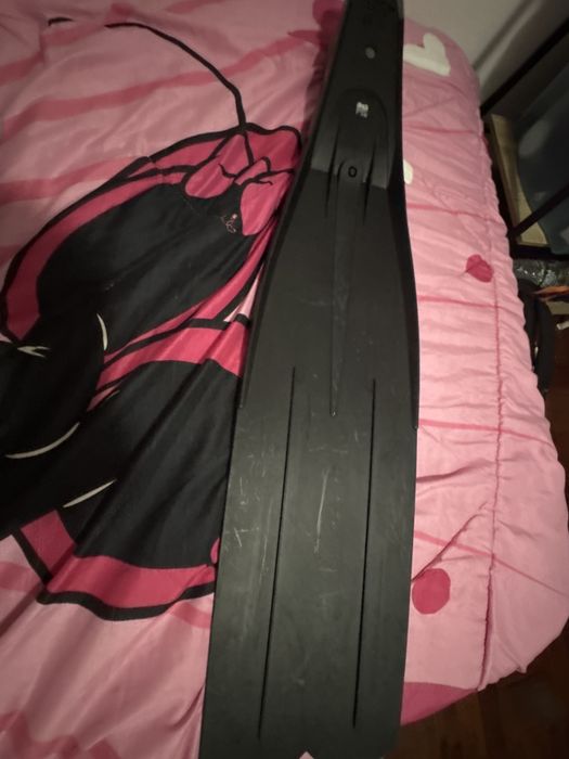 Barbatanas da marca nava tornado