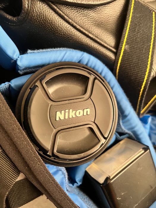 Nikon D200 aparat plus akcesoria