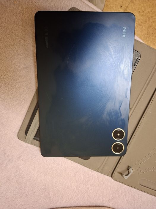 Tablet azul fusco