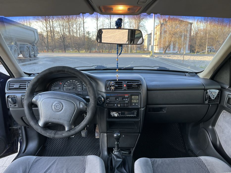 Продам дуже хороше авто Opel Vectra