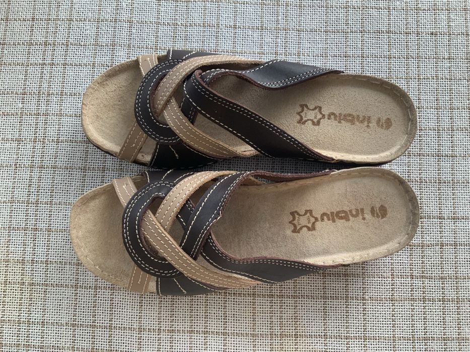 Шкіряні шльопанці 38розміру