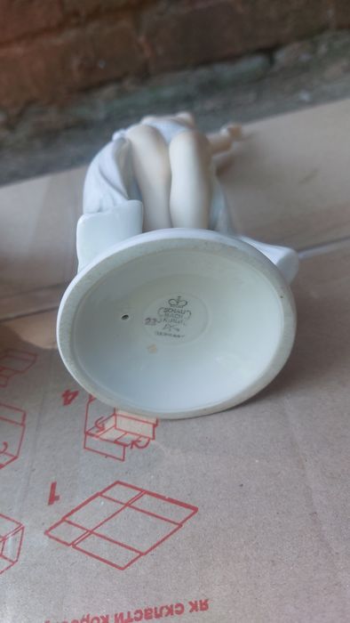 Продам фарфоровые статуэтки, " Танцовщица" ., ГДР.