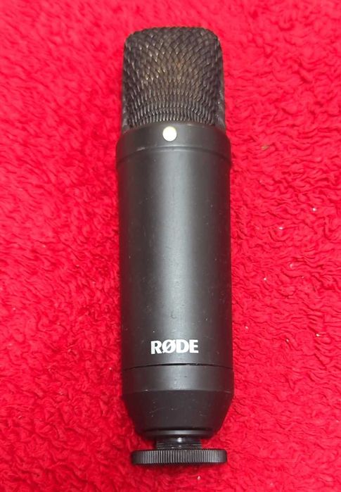 Rode NT1 (4th) & AI-1 Complete Studio Kit