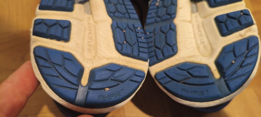 Кросівки жіночі ASICS, 38/24 см