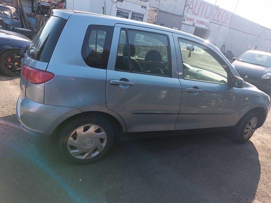 Mazda 2 na części