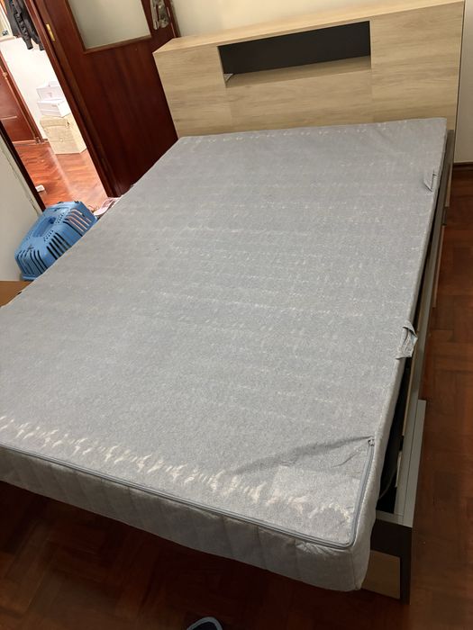 Cama de casal com colchao