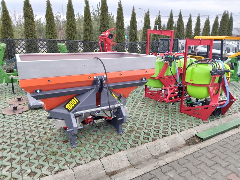 Rozsiewacz dwutalerzowy DEMAROL 1000l