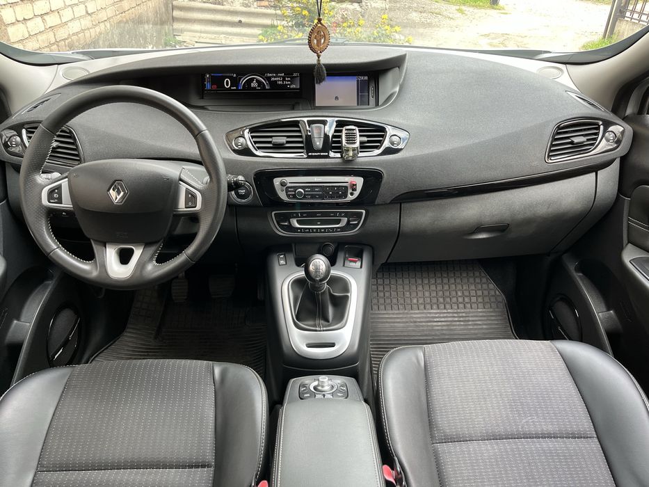 Renault Scenic 1.2 Turbo Bose