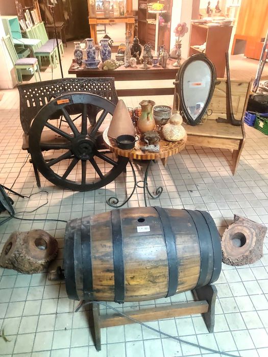 Secretarias/Quartos/sofás/mesas