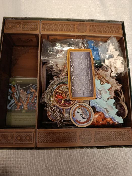 INIS gra planszowa+ dodatek Pory Roku