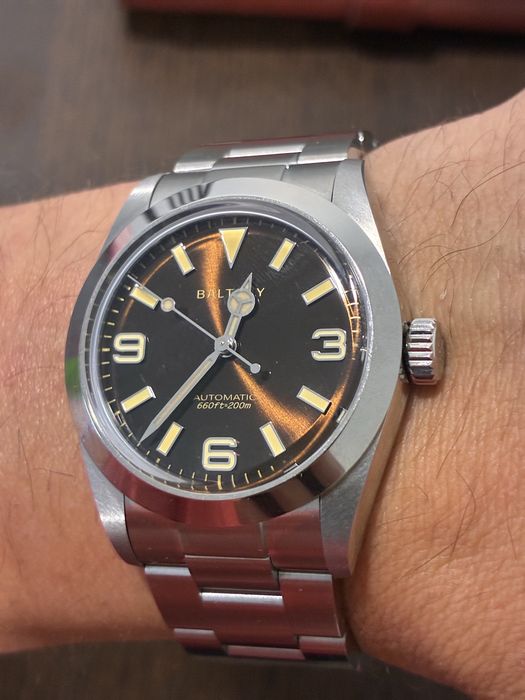 Baltany dial chocolate como novo 40h 36mm safira,
