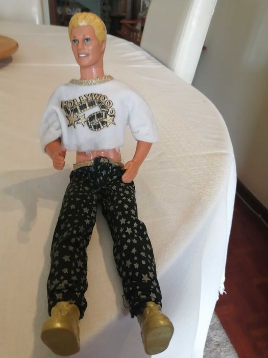 Boneco Ken, dos anos 90