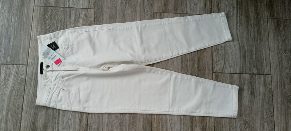 Nowe dżinsy Mohito R32 XXS