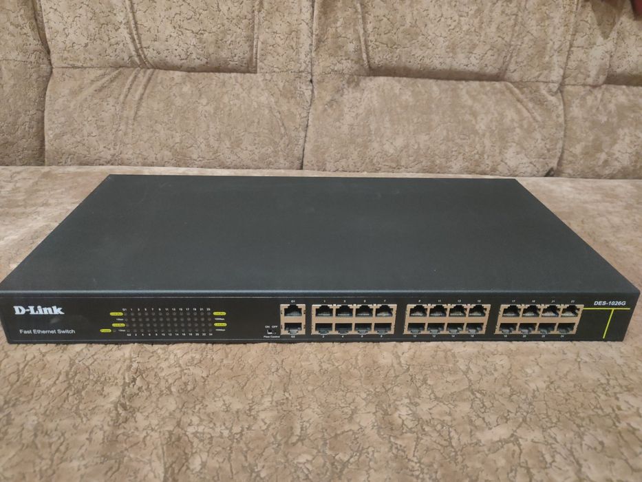 Коммутатор 24 портовый D-Link Des-1026G
