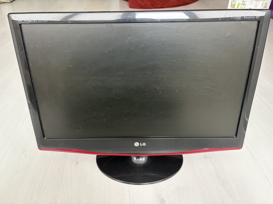 Монитор-телевизор LG Flatron M237WDP 23" Full HD