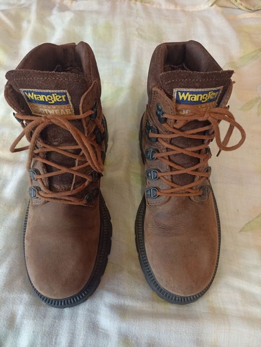 Продаю черевики ( трапера)американського бренду WRANGLER р41