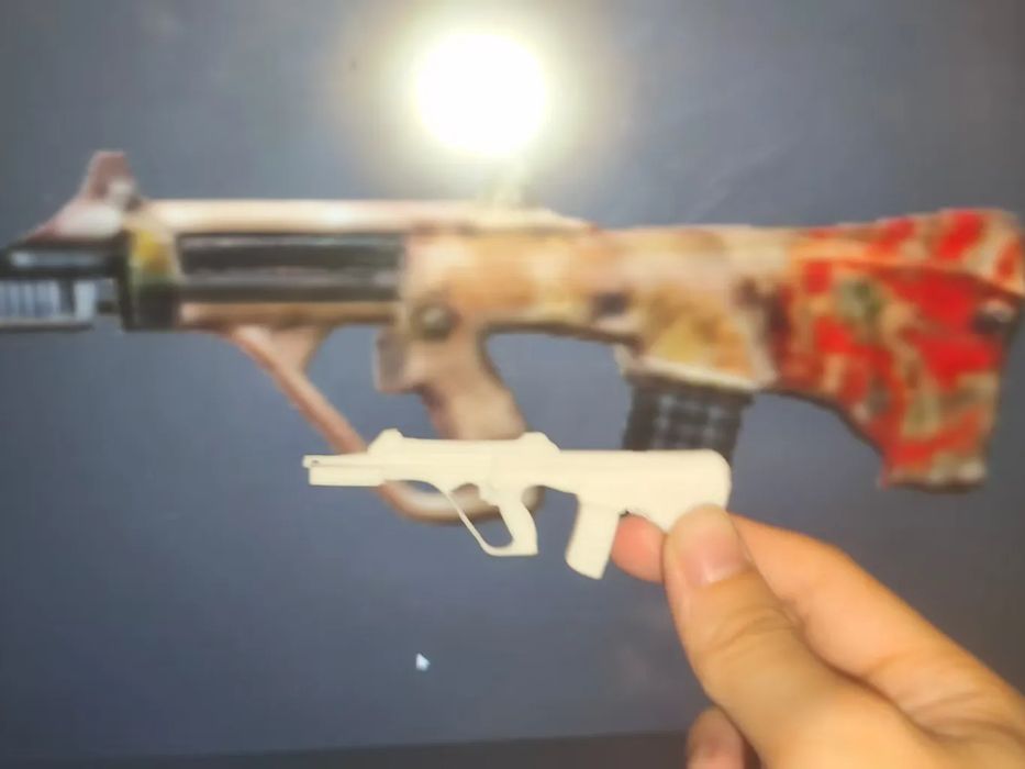 Copia inspirada da Arma AUG (Game for Peace / PUBG)