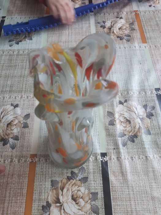 Wazon prl kolorowy uszkodzony