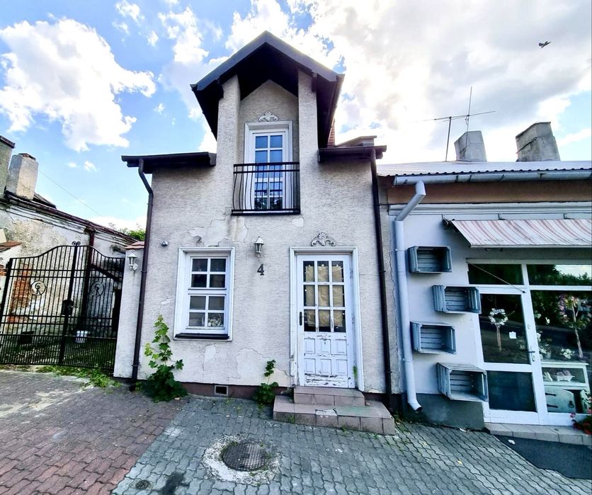 Dom, Plac Kościelny 4