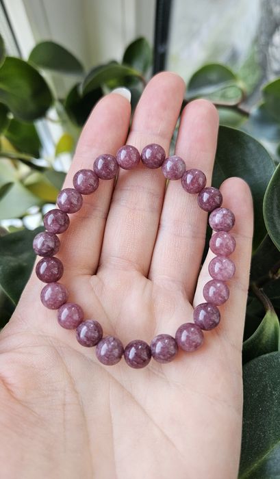 Piękna bransoletka z koralików lepidolitowych 8mm