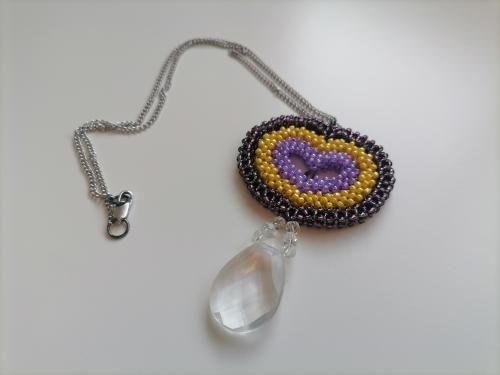 Colares em missangas