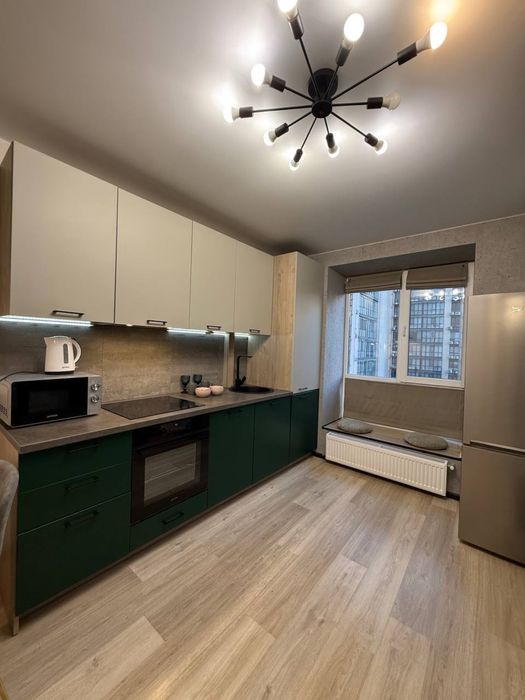 Подобово Квартиру 2-Кімн Рівер Парк